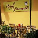 Bed & Breakfast Garni Giacometti Locarno