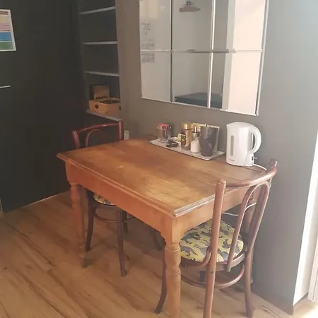 Bed & Breakfast Garni Giacometti