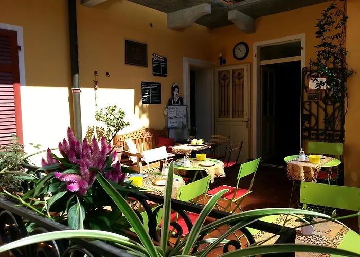 Bed & Breakfast Garni Giacometti 2*